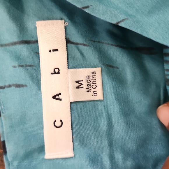 ⚠CABI Serene layered ombre tank M abstract watercolor animal print silk top #142 - Picture 4 of 7